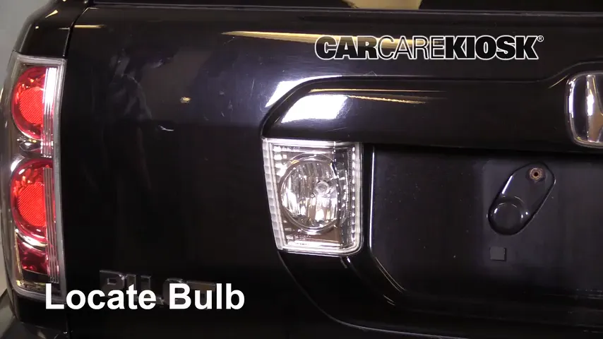 2008 Honda Pilot EX-L 3.5L V6 Éclairage Feux de marche arrière (remplacer une ampoule)